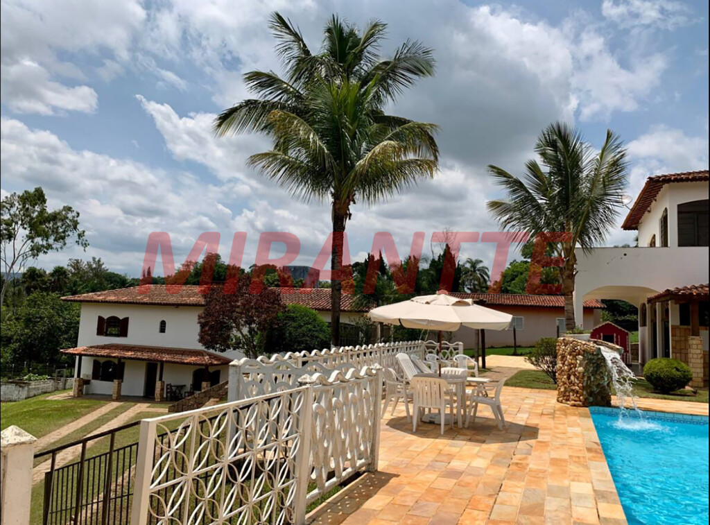 Chácara de 1211m² com 7 quartos em Chácaras do Guacuri