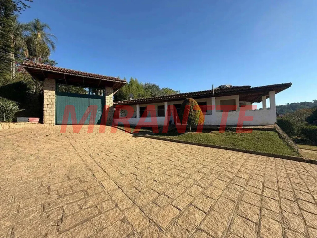 Chácara de 1211m² com 7 quartos em Chácaras do Guacuri