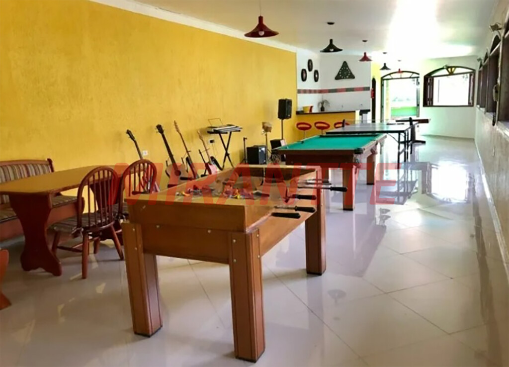 Sobrado de 600m² com 5 quartos em Interlagos