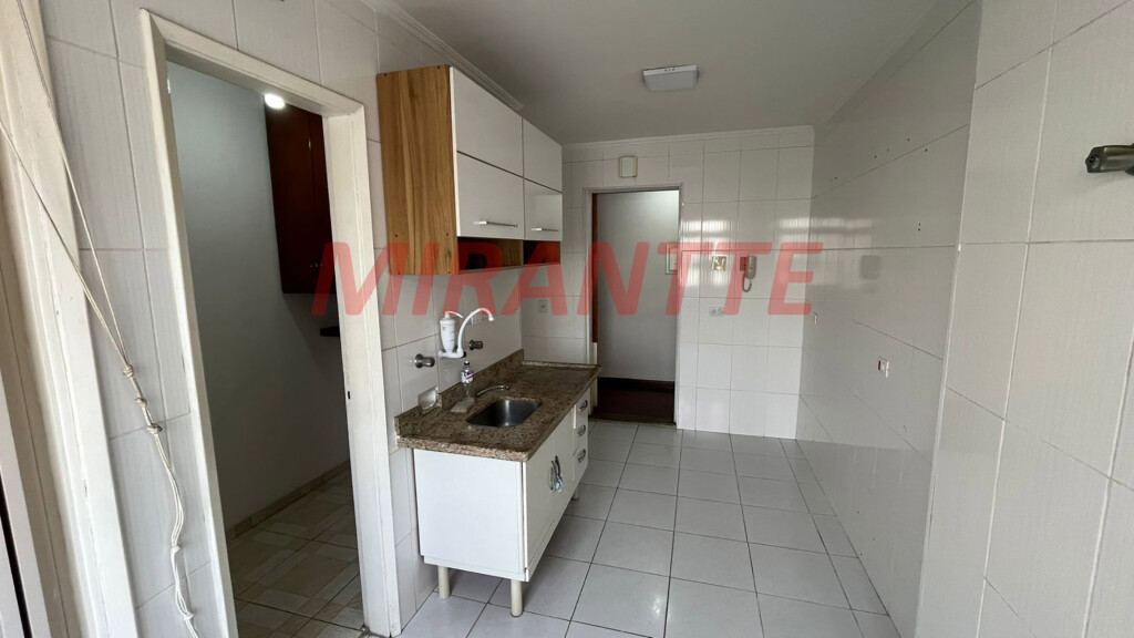 Apartamento de 78m² com 2 quartos em Santa Teresinha