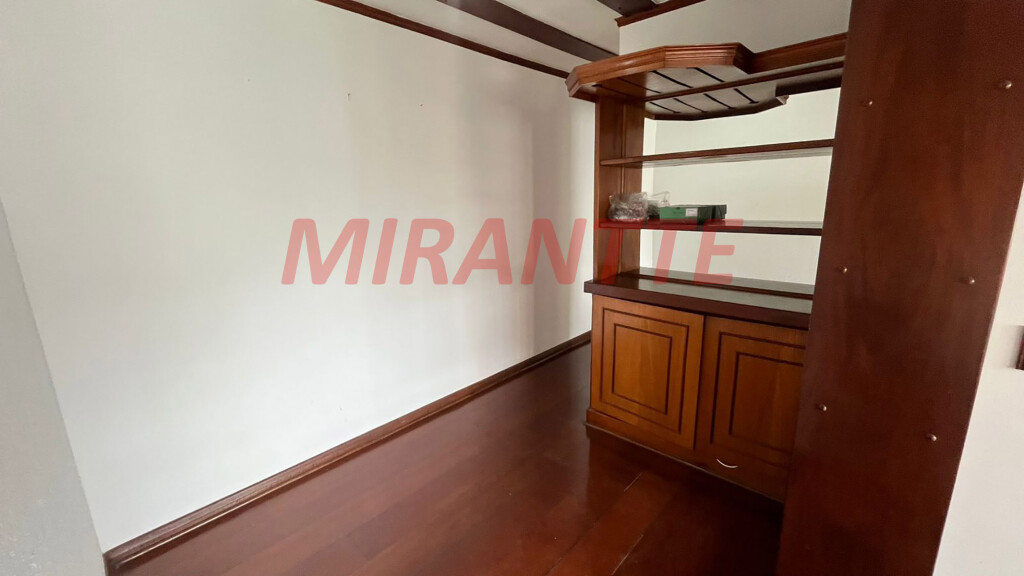 Apartamento de 78m² com 2 quartos em Santa Teresinha