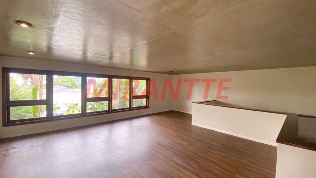 Sobrado de 552m² com 4 quartos em Alphaville
