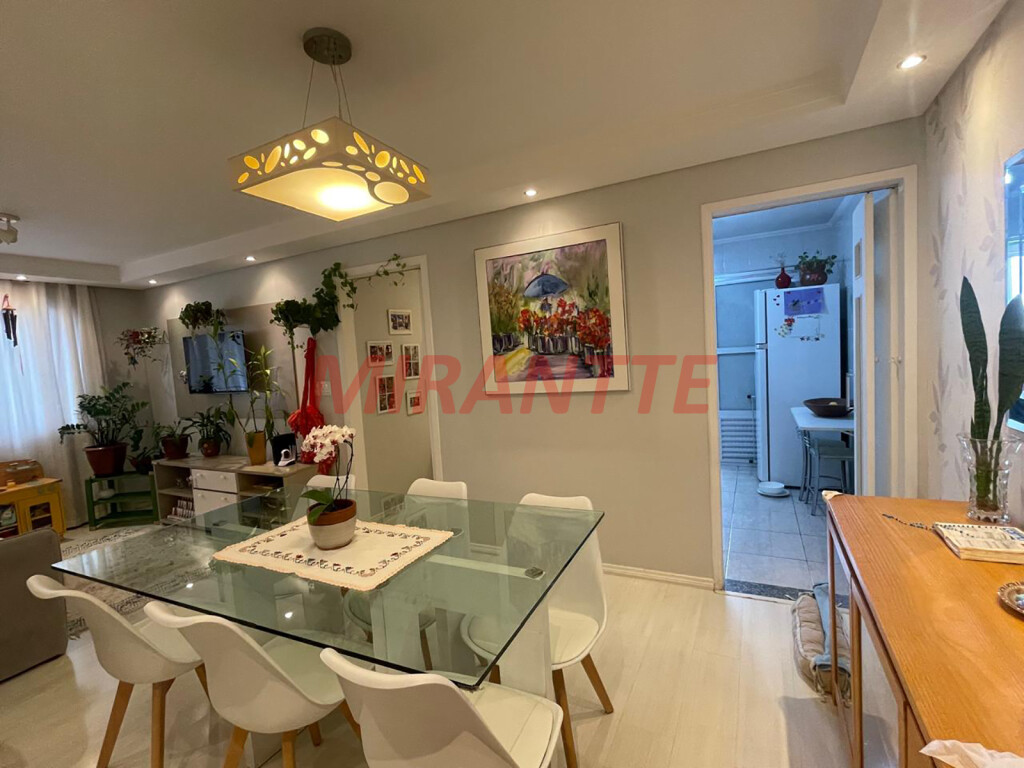 Apartamento de 64m² com 2 quartos em Jardim Santa Inês