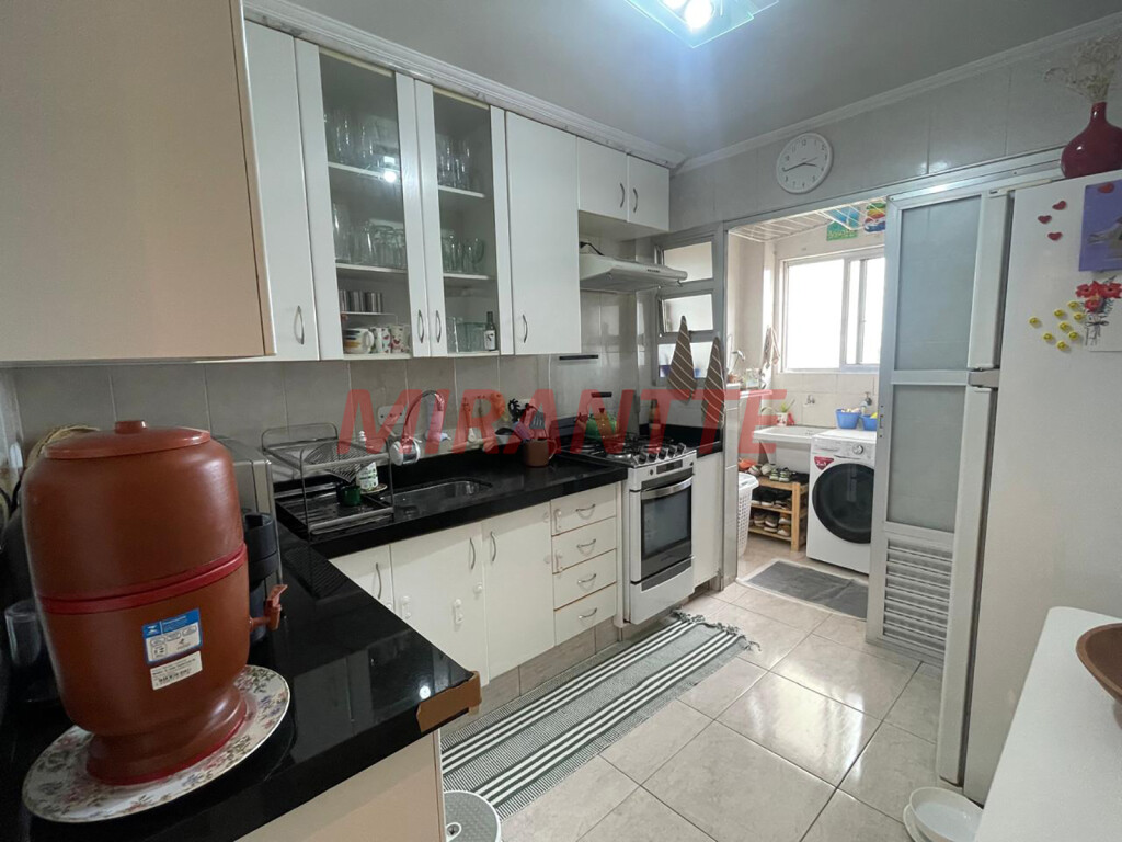 Apartamento de 64m² com 2 quartos em Jardim Santa Inês