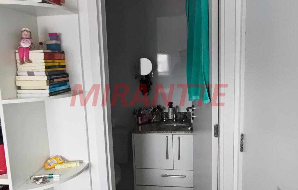 Apartamento de 68m² com 3 quartos em Vila Nivi