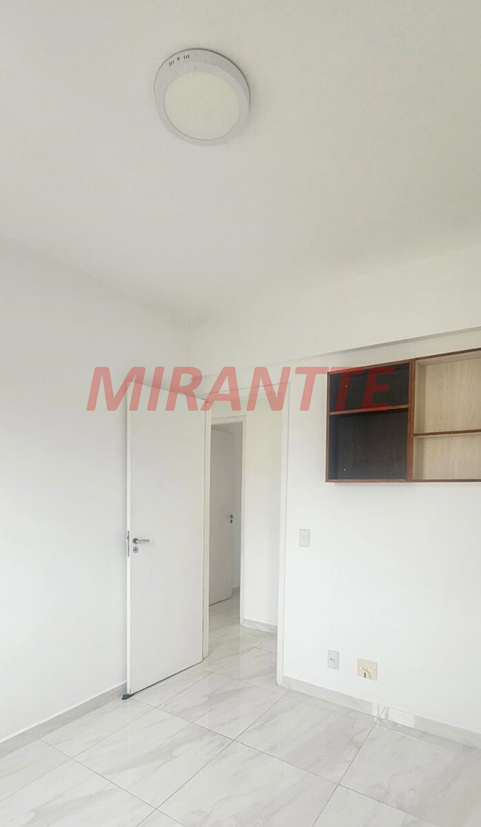 Apartamento de 56m² com 3 quartos em Vila Mazzei