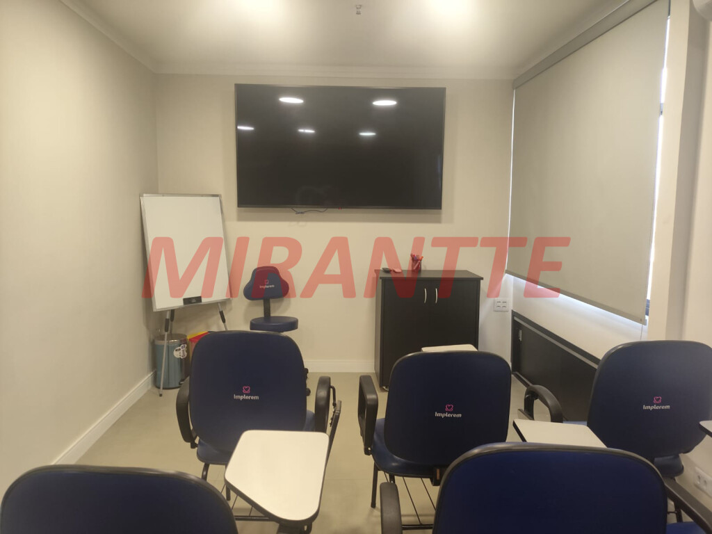 Comercial de 125m² em Macedo