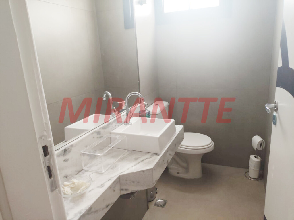 Comercial de 125m² em Macedo