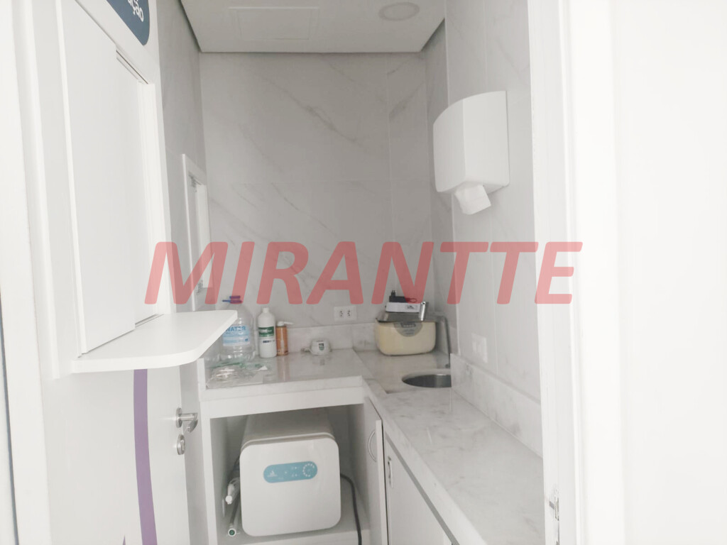 Comercial de 125m² em Macedo