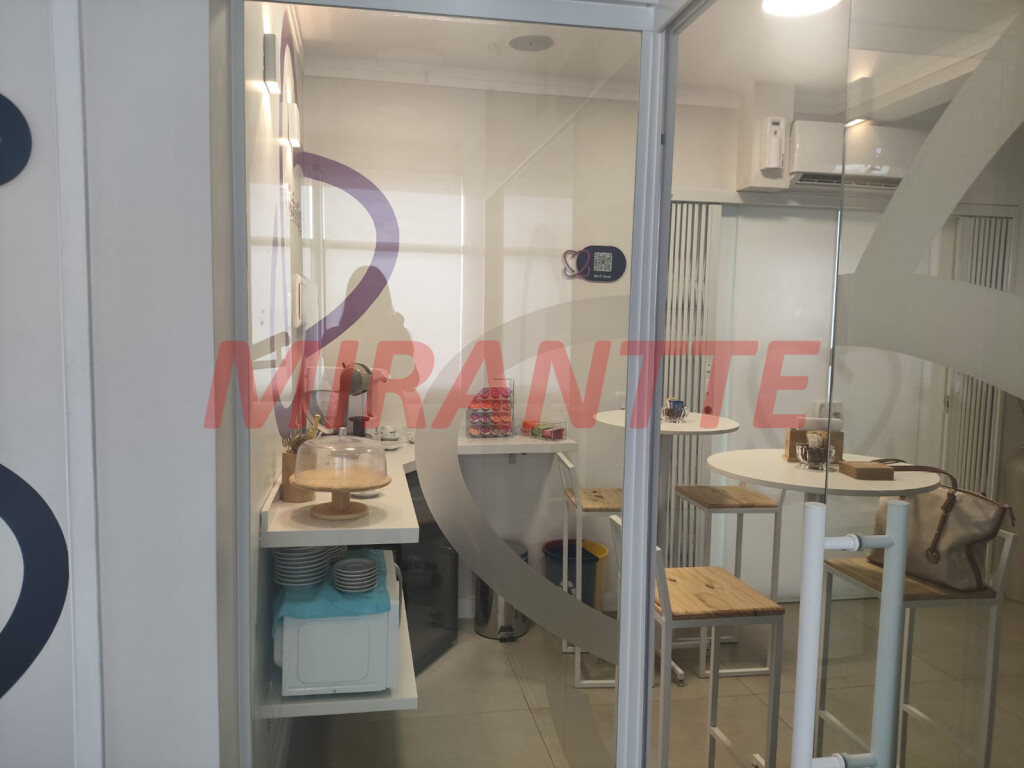 Comercial de 125m² em Macedo