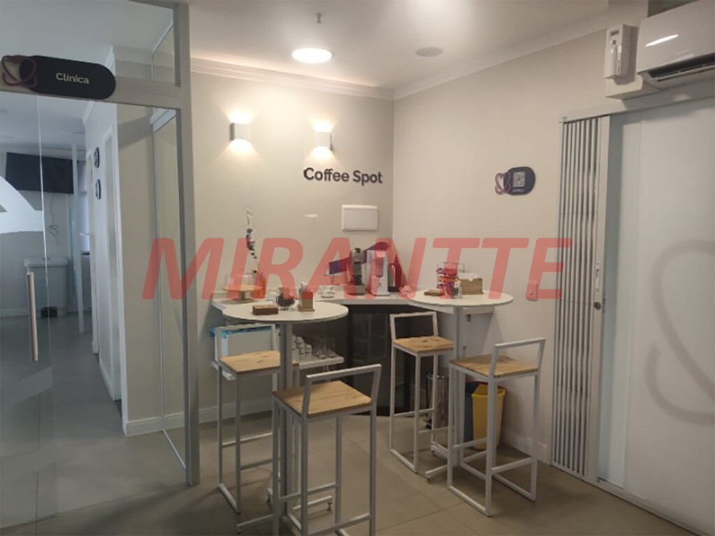 Comercial de 125m² em Macedo