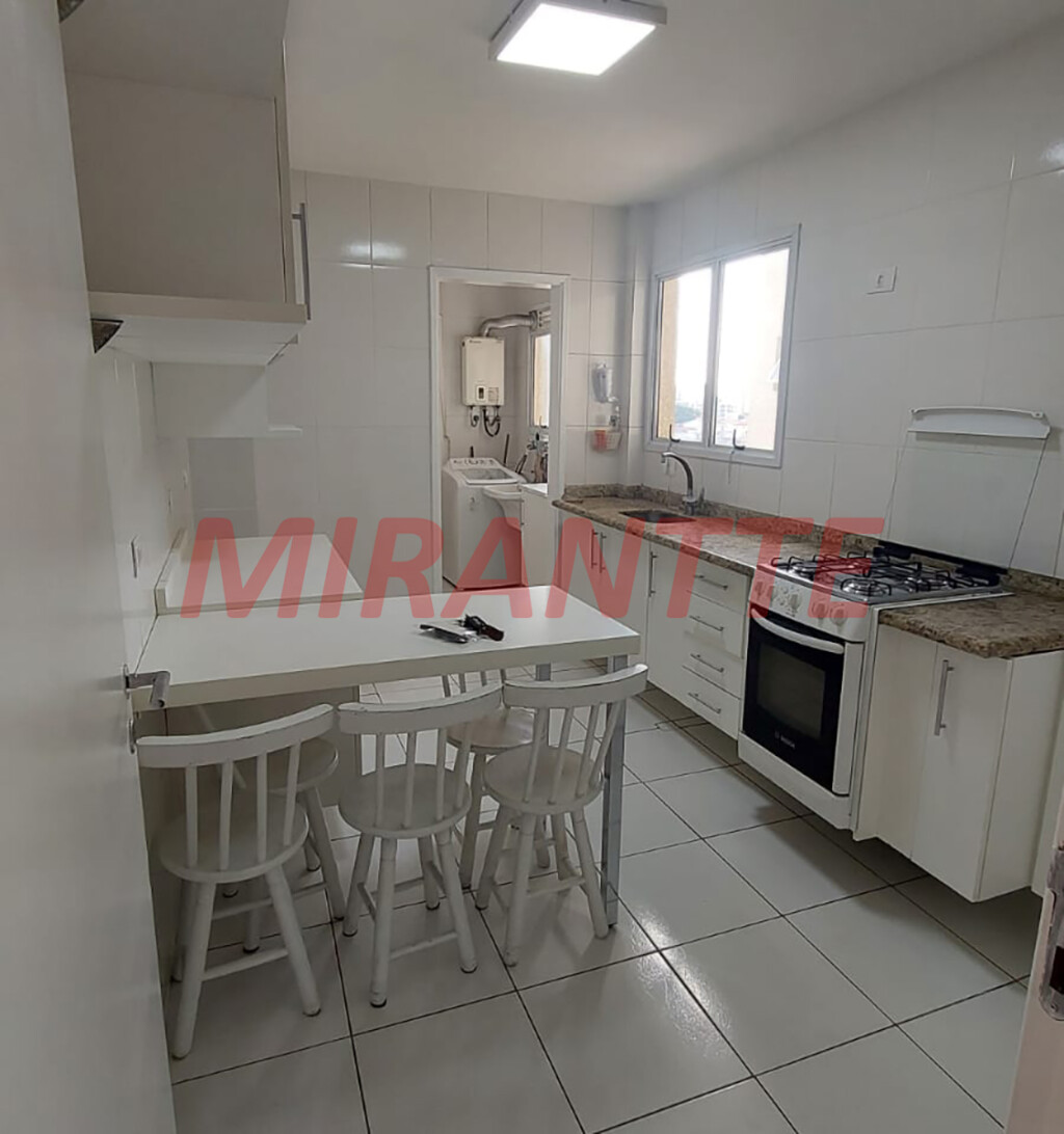 Apartamento de 82m² com 3 quartos em Água Fria