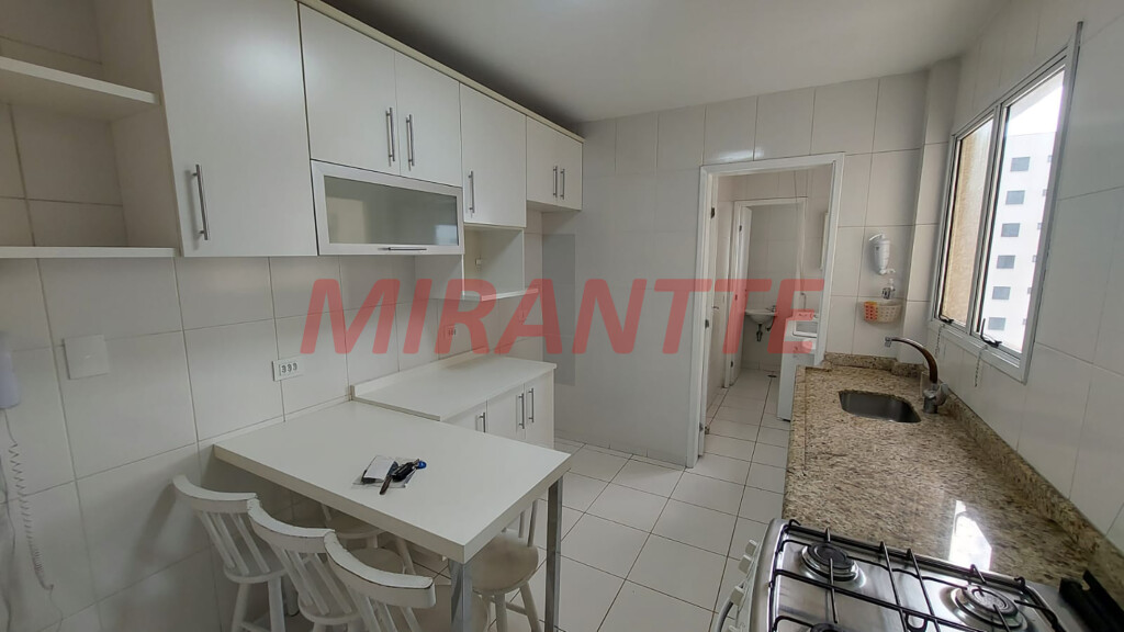 Apartamento de 82m² com 3 quartos em Água Fria