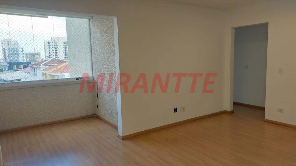Apartamento de 82m² com 3 quartos em Água Fria