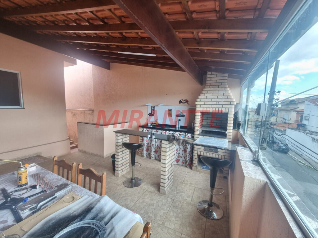 Sobrado de 114m² com 3 quartos em Vila Roque