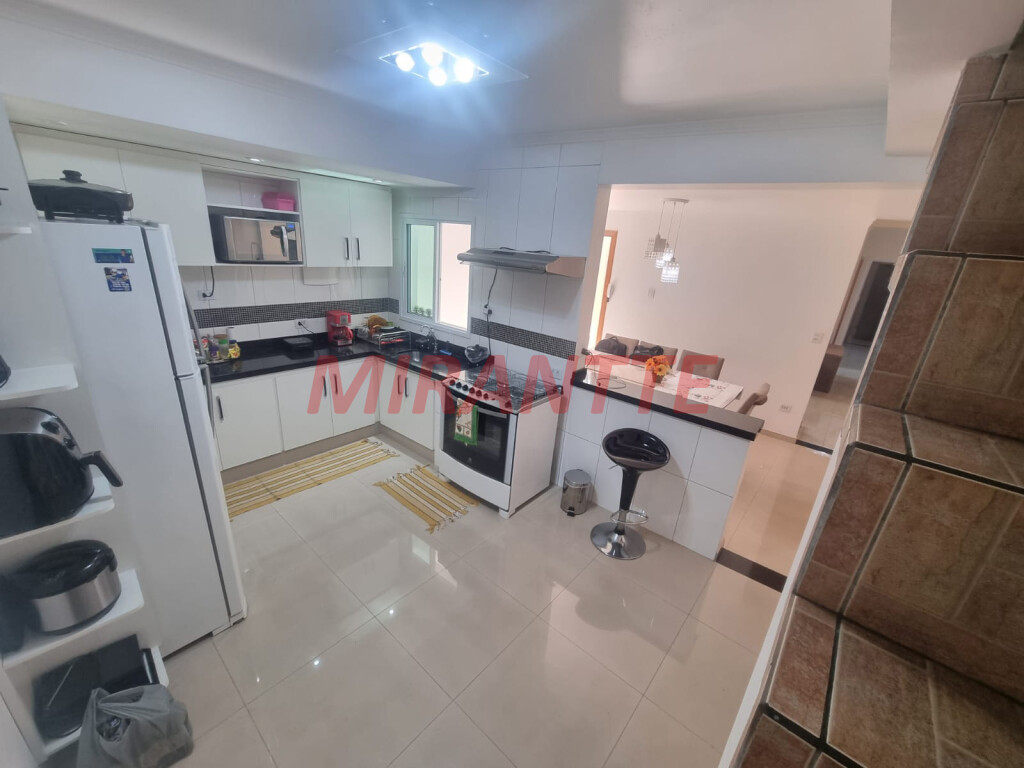 Sobrado de 114m² com 3 quartos em Vila Roque