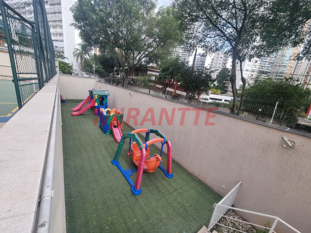 Apartamento de 124m² com 3 quartos em Santana