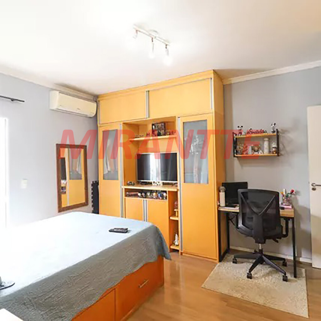 Sobrado de 128m² com 3 quartos em Parada  Inglesa