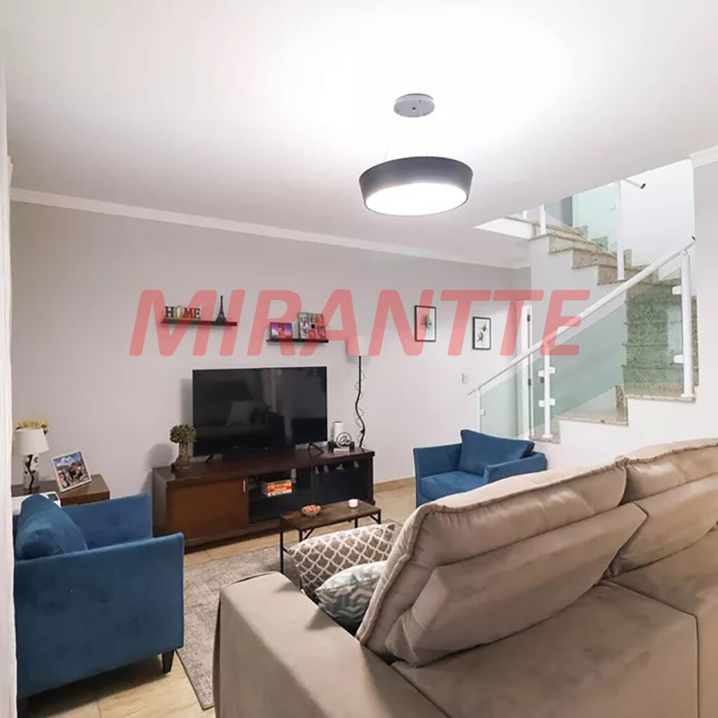 Sobrado de 128m² com 3 quartos em Parada  Inglesa