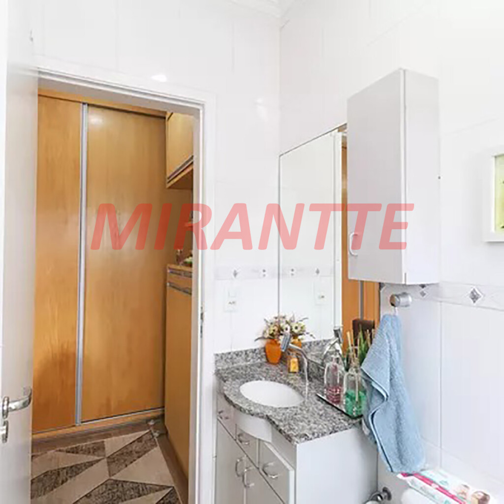 Sobrado de 128m² com 3 quartos em Parada  Inglesa