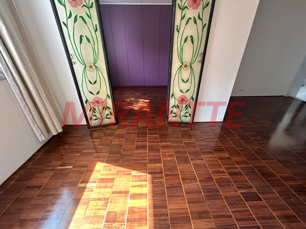 Apartamento de 80m² com 3 quartos em Santana