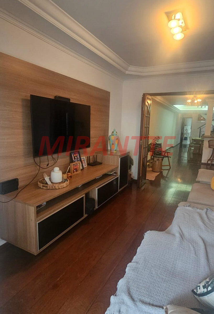 Sobrado de 219m² com 3 quartos em Jardim São João