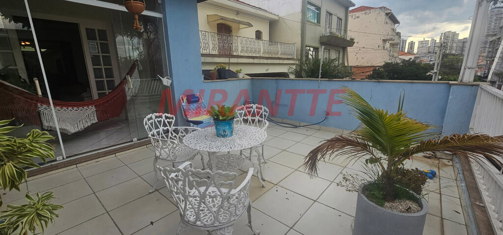 Sobrado de 219m² com 3 quartos em Jardim São João
