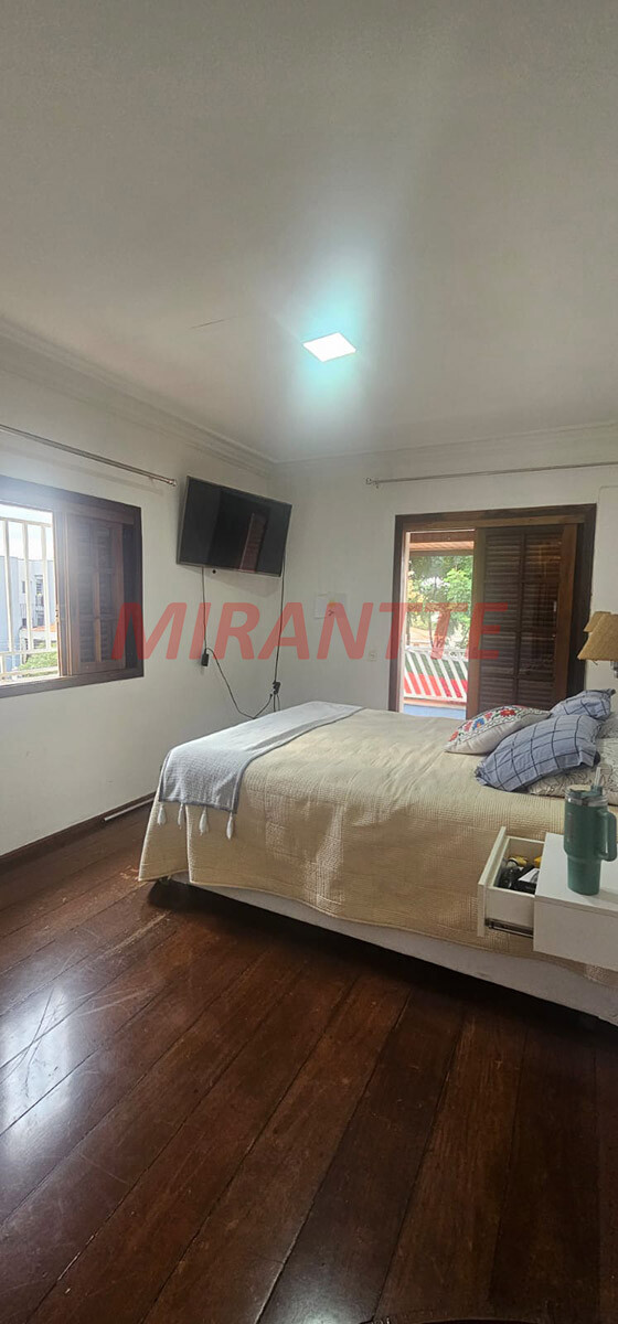 Sobrado de 219m² com 3 quartos em Jardim São João