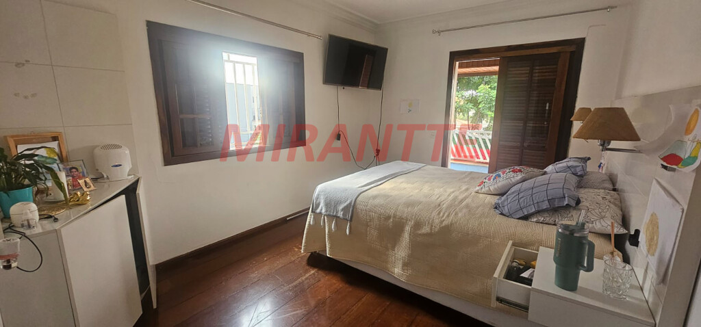 Sobrado de 219m² com 3 quartos em Jardim São João