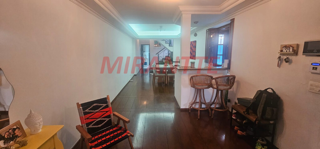 Sobrado de 219m² com 3 quartos em Jardim São João