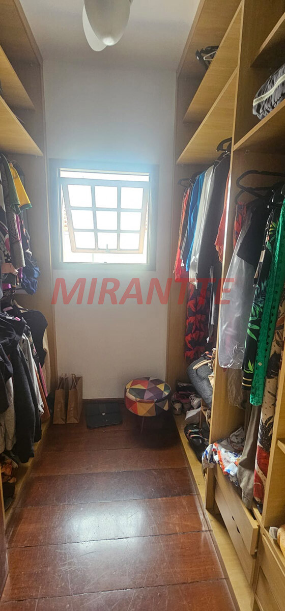 Sobrado de 219m² com 3 quartos em Jardim São João