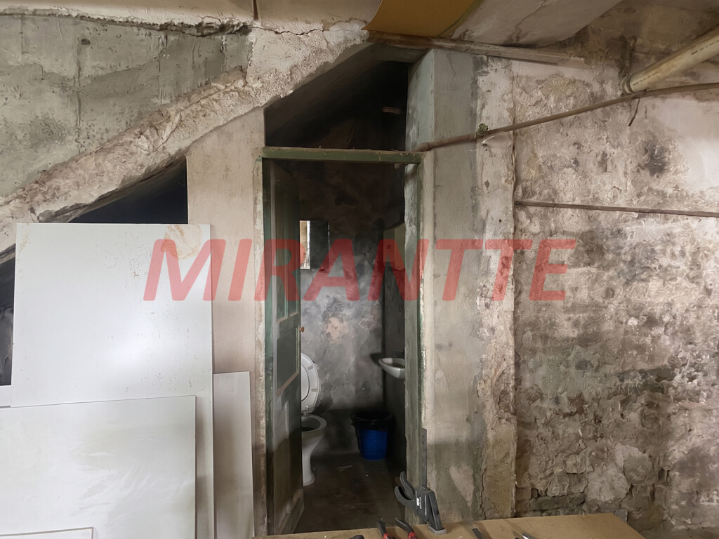 Comercial de 300m² em Jardim Rossin