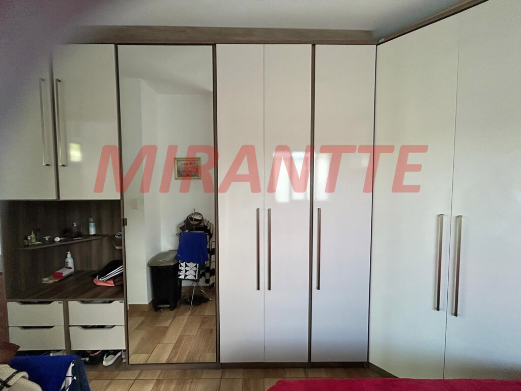 Apartamento com 2 quartos em Água Fria