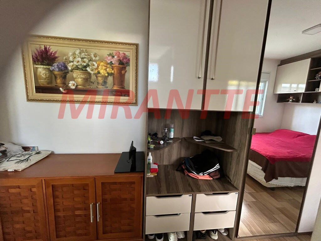 Apartamento com 2 quartos em Água Fria
