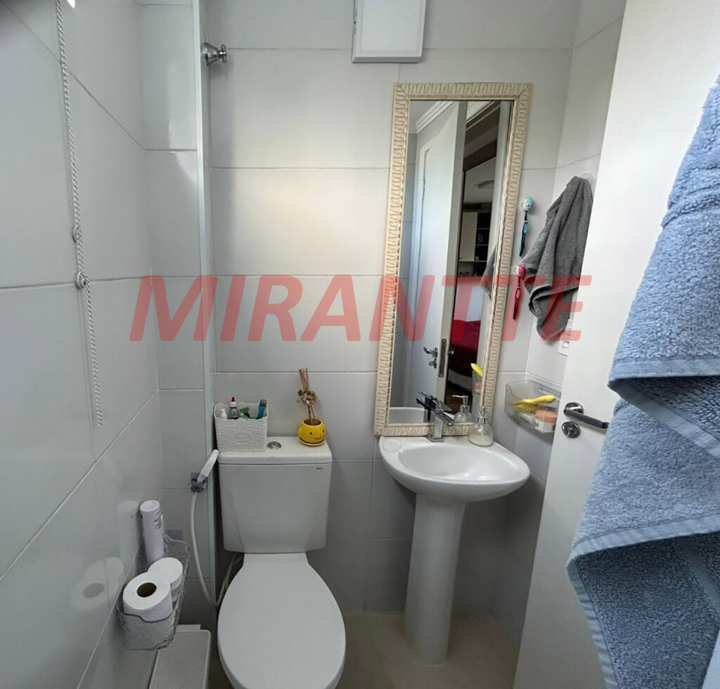 Apartamento com 2 quartos em Água Fria