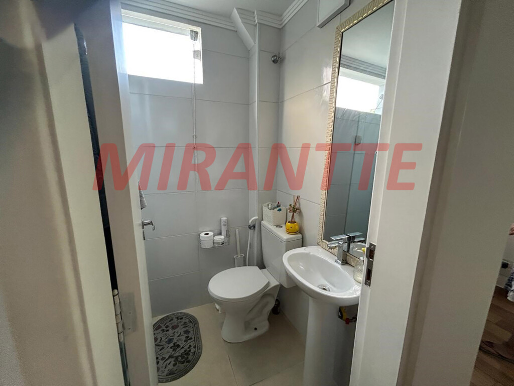 Apartamento com 2 quartos em Água Fria