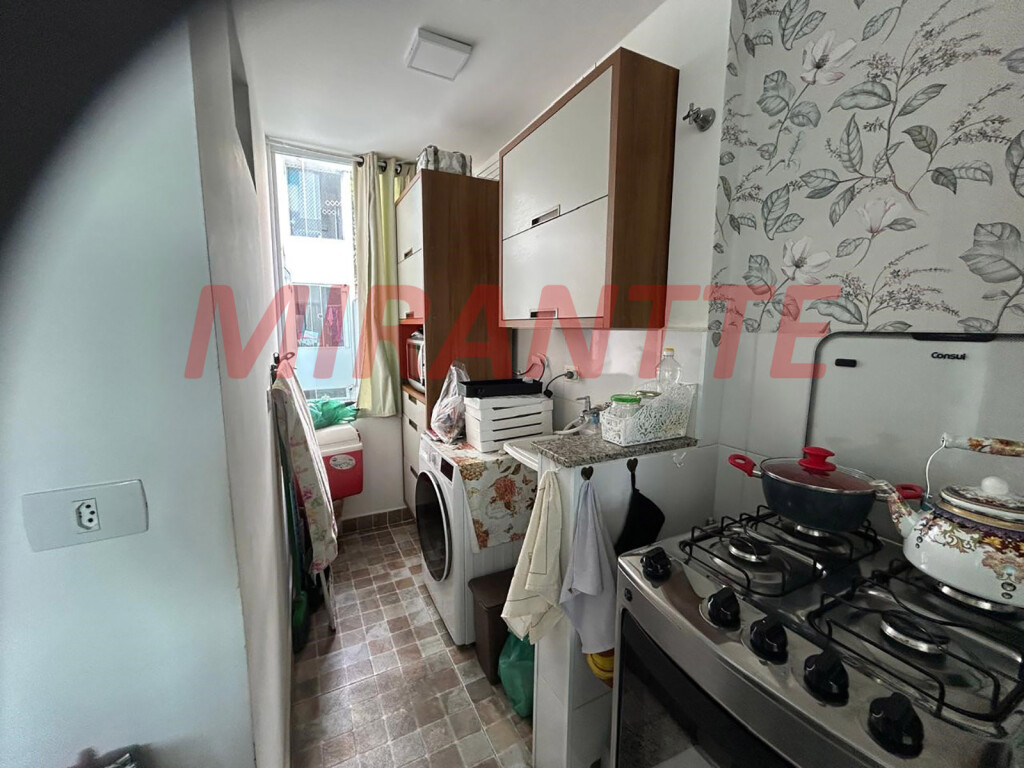 Apartamento com 2 quartos em Água Fria