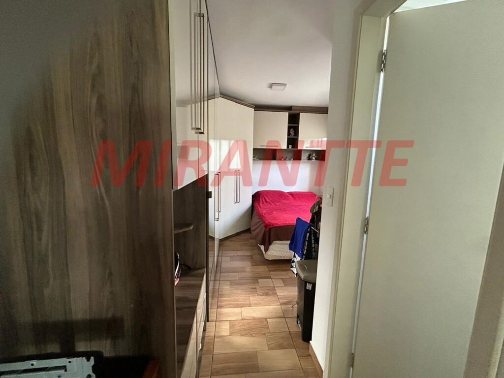 Apartamento com 2 quartos em Água Fria