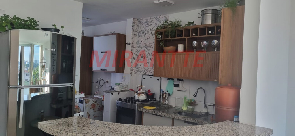 Apartamento com 2 quartos em Água Fria