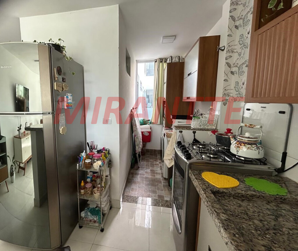 Apartamento com 2 quartos em Água Fria