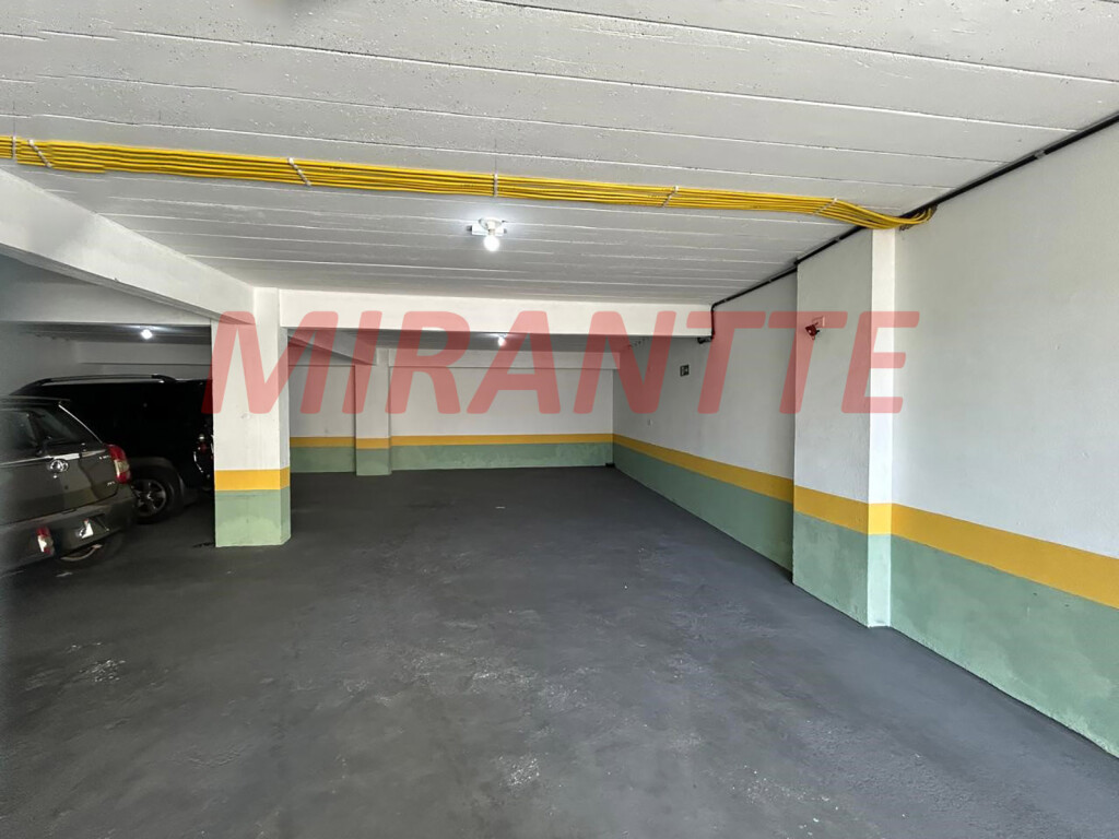 Apartamento com 2 quartos em Água Fria