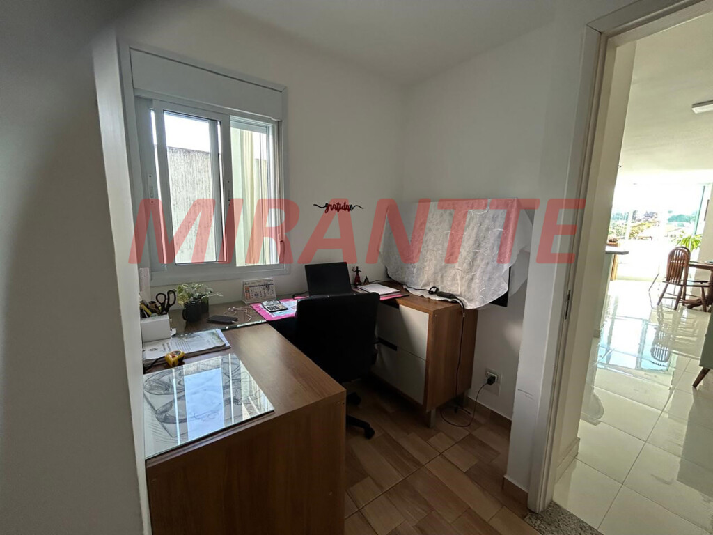 Apartamento com 2 quartos em Água Fria