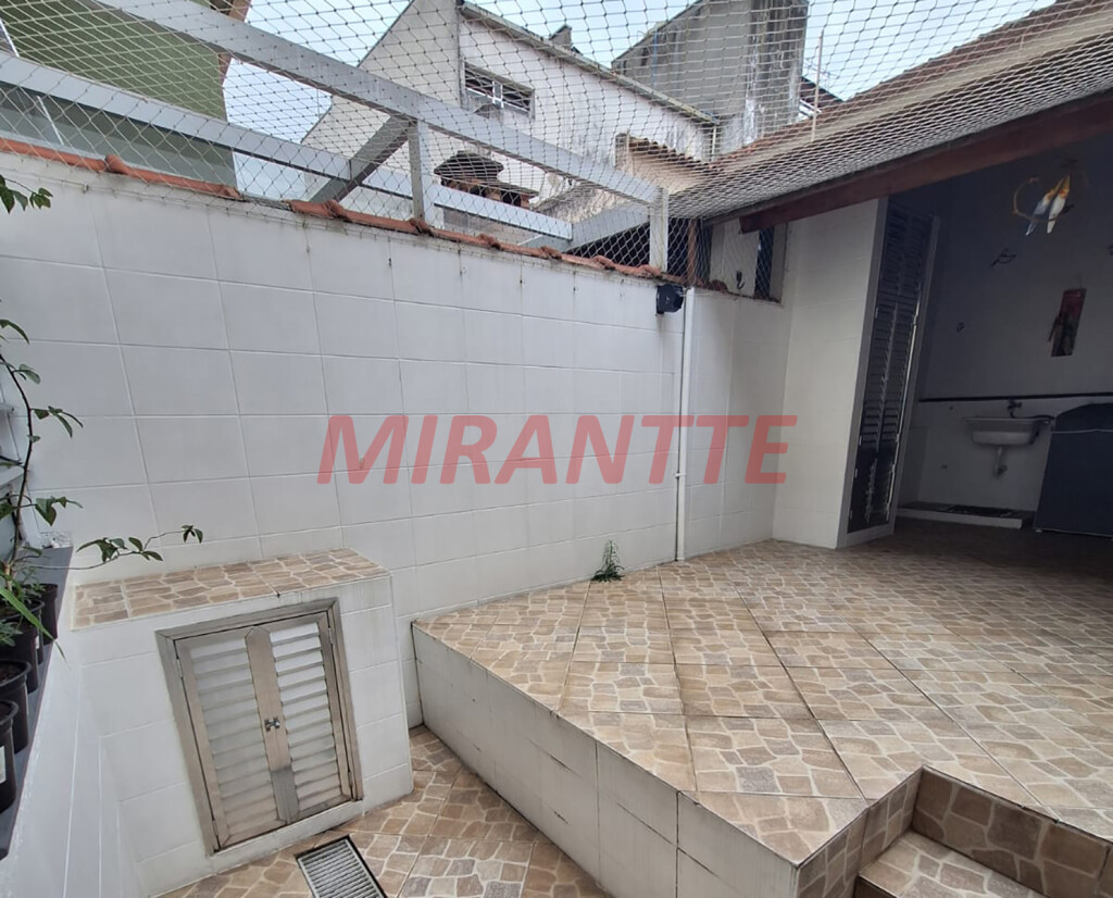 Sobrado de 108m² com 2 quartos em Jardim Carlu