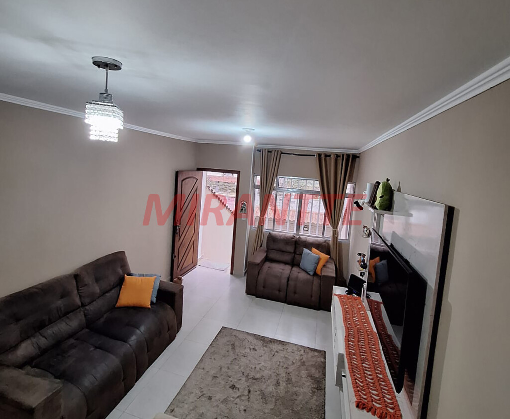 Sobrado de 108m² com 2 quartos em Jardim Carlu
