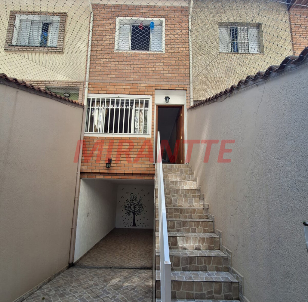 Sobrado de 108m² com 2 quartos em Jardim Carlu