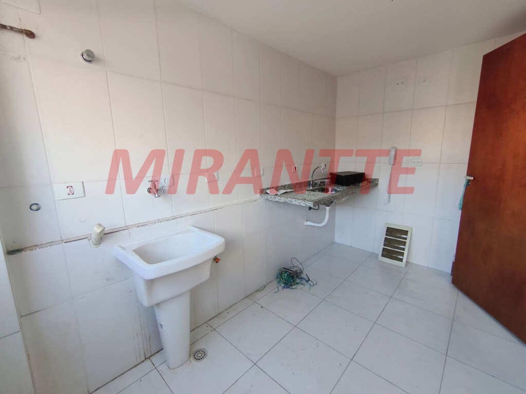 Apartamento de 65m² com 2 quartos em Santa Teresinha