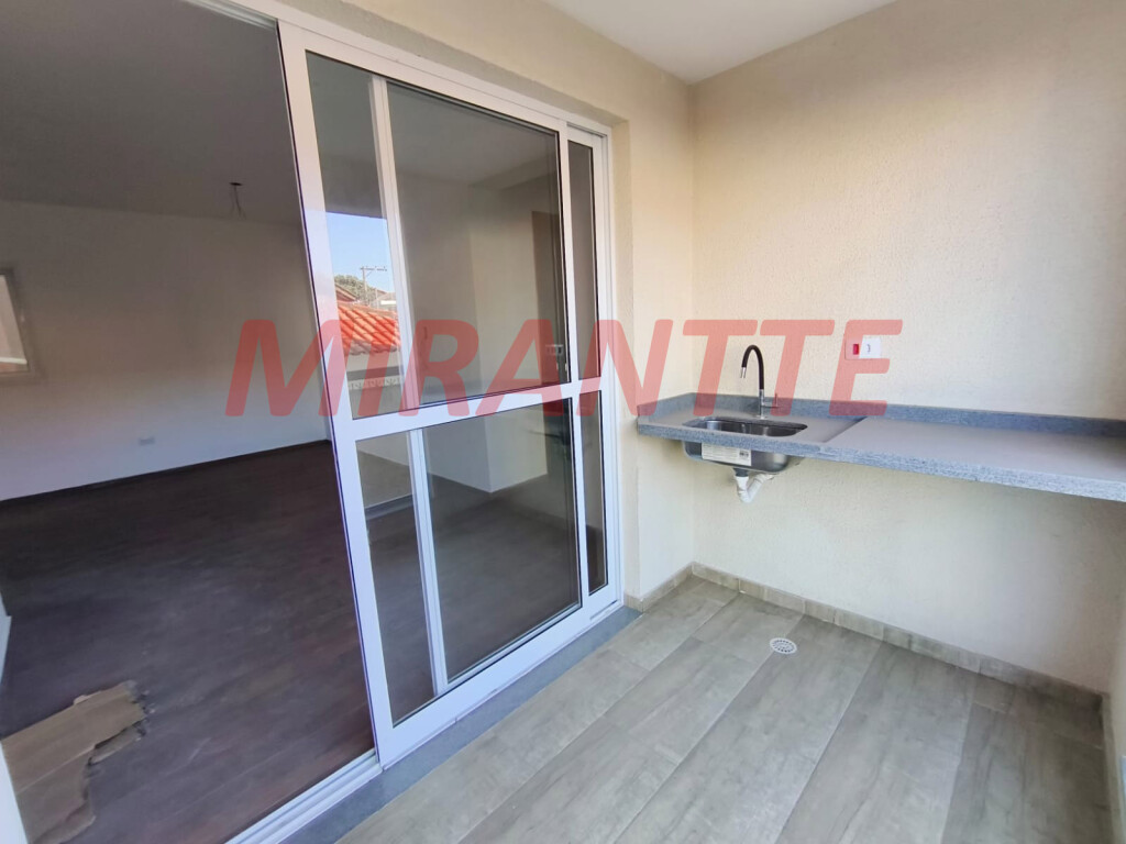 Apartamento de 65m² com 2 quartos em Santa Teresinha