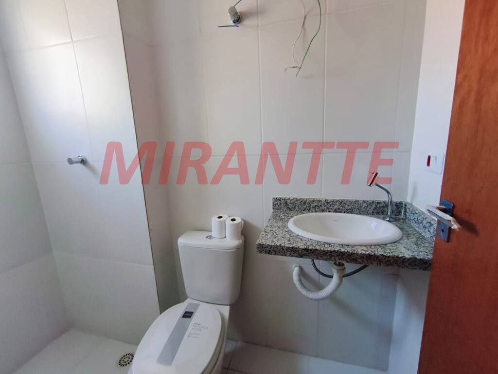 Apartamento de 65m² com 2 quartos em Santa Teresinha
