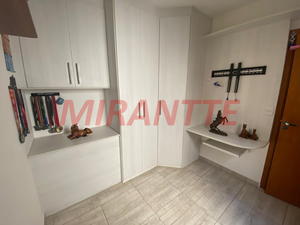 Cond. fechado de 100m² com 2 quartos em Santa Teresinha