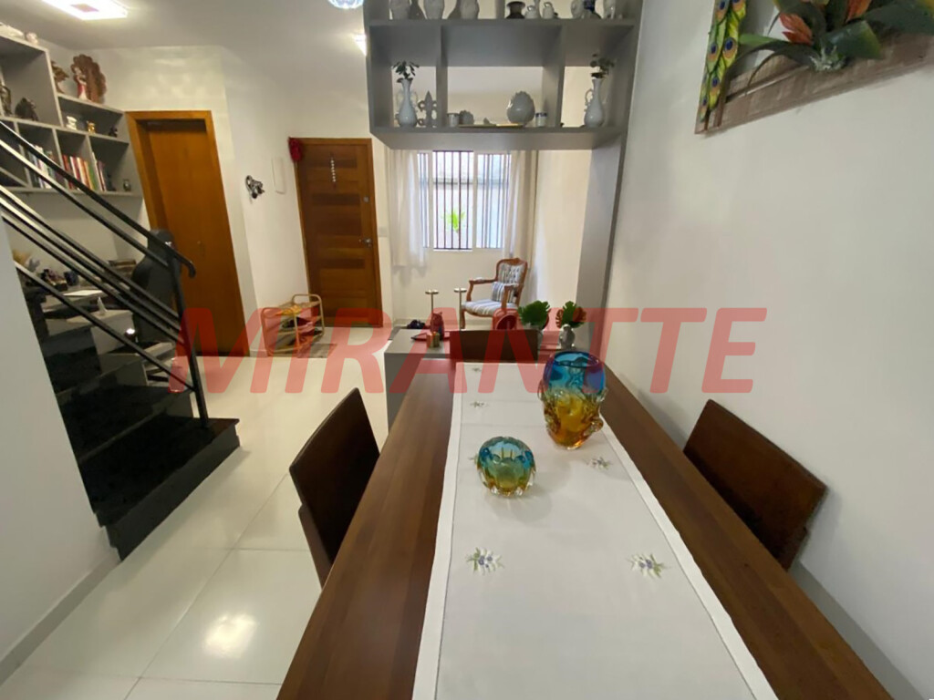 Cond. fechado de 100m² com 2 quartos em Santa Teresinha